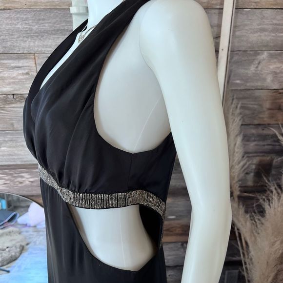 NWT BCBG V Neck Ballgown with Beaded Cut Out Sides💗👗 - Picture 4 of 13